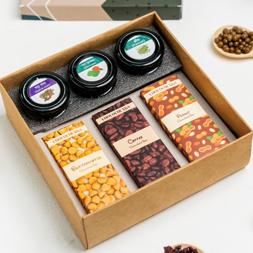 Flavored Chocolate Bars with Mukhwas Gift Pack