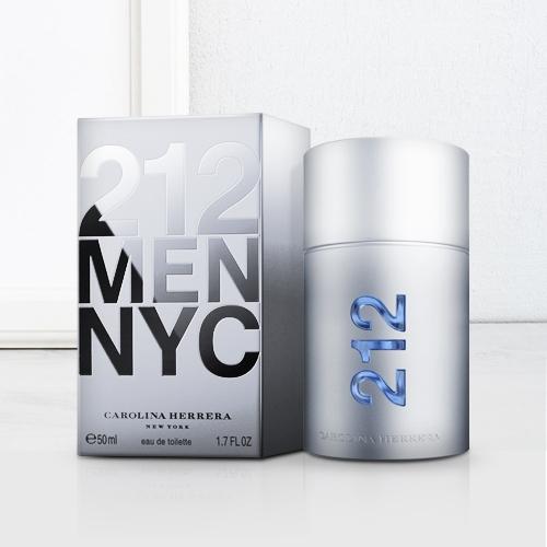 Charismatic Carolina Herrera 212 NYC Men Eau de Toilette for Men