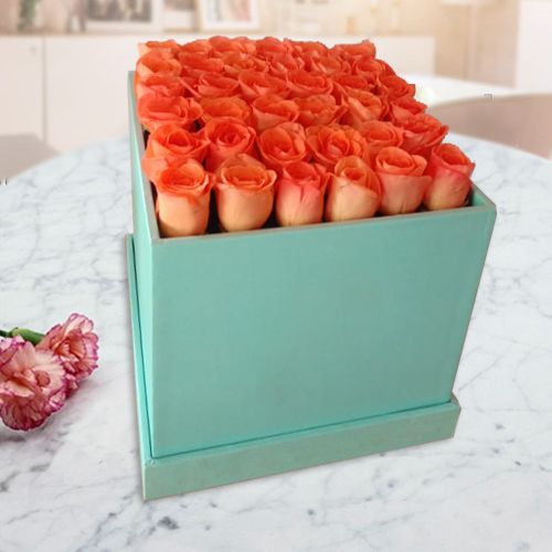 Magnificent Peach Roses Box Arrangement