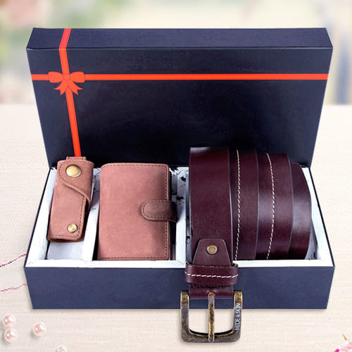 Exclusive Hide and Skin Leather Mens Card Holder Belt N Keychain